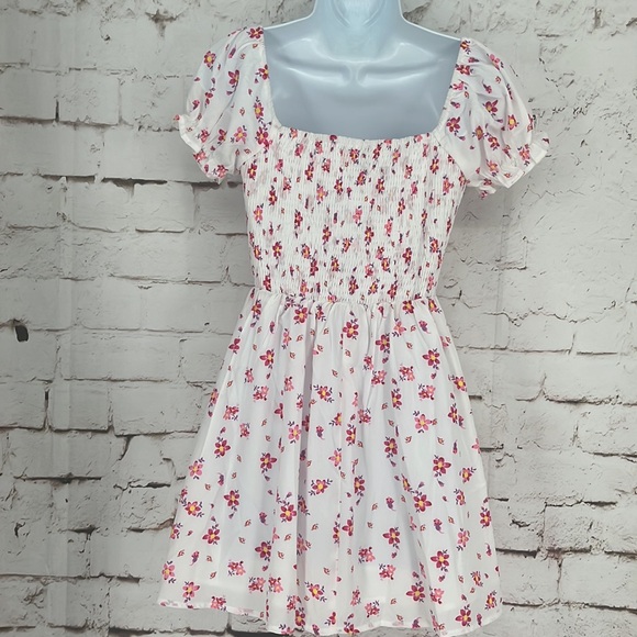 NWOT PRINCESS POLLY “RUTH” FLORAL MINI, SIZE 4 - Picture 4 of 9